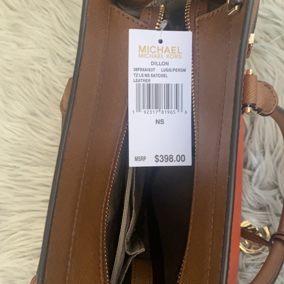 Fall Michael Kors Handbag - Picture 2 of 7